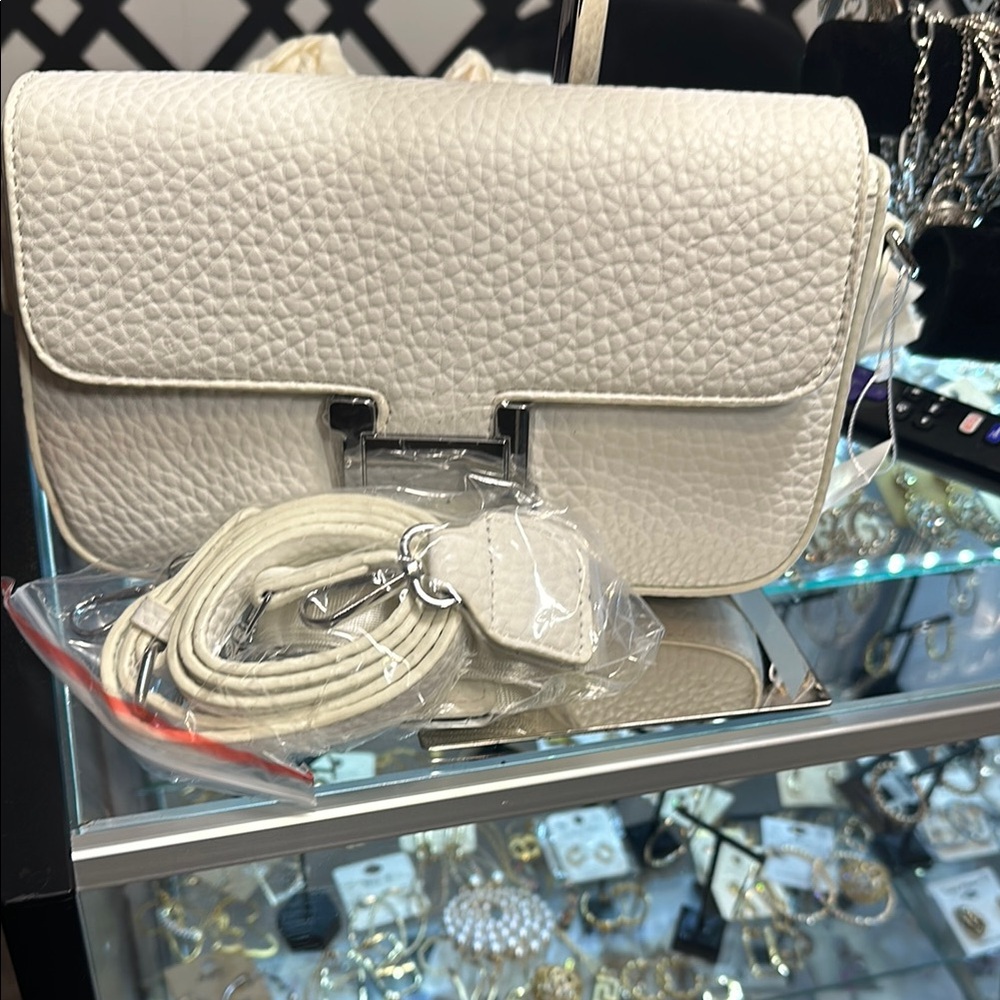 Elegant White Leather Crossbody Bag